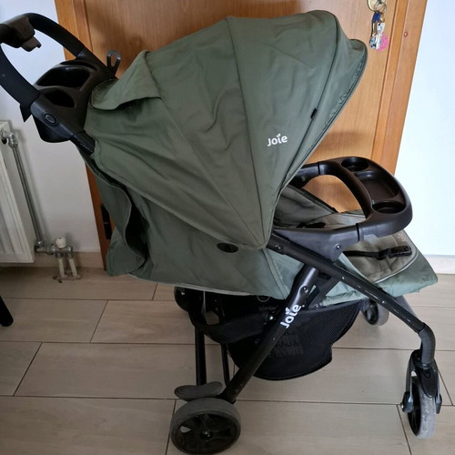 Joie Muse LX lightweight stroller like new with mattress gift