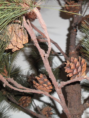 Pine tree 2.20m tall, impressive lifelike decor