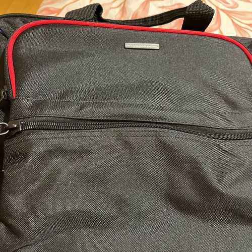 Τσάντα εργασίας Benetton καινούργια, μαύρη για laptop και έγγραφα