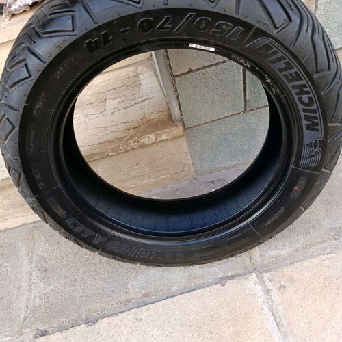 Tire 150/70/14 City Grip Michelin used