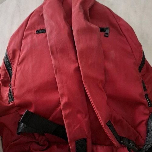 Sisley backpack used, burgundy color