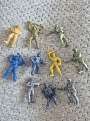Mikrodynami figures set of 10 used, excellent condition