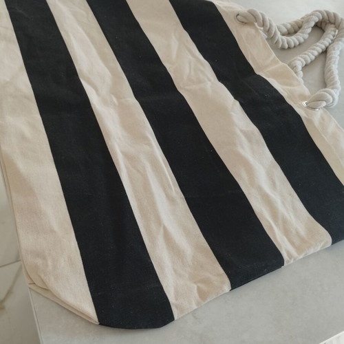 Canvas shoulder bag new, black and white striped beach style