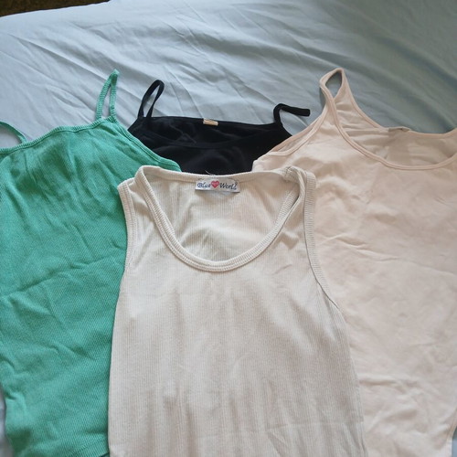 Basic Ribbed Summer Tank Tops like new, lot of 4, sizes XS/S/M
