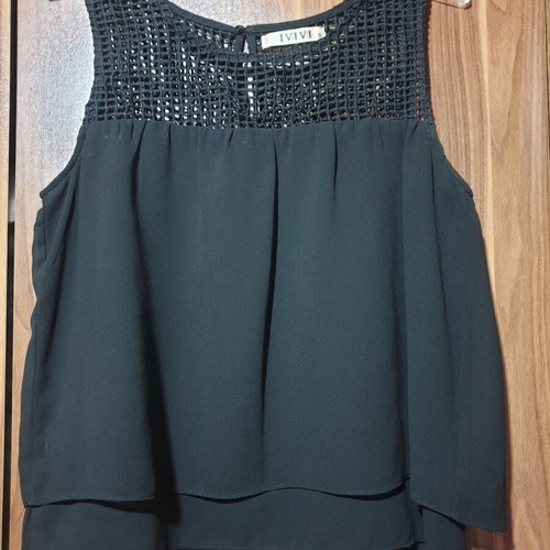 Ivivi black sleeveless blouse new, loose fit, size S