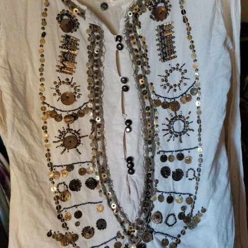 Izzy women's Indian shirt like new, white, size M