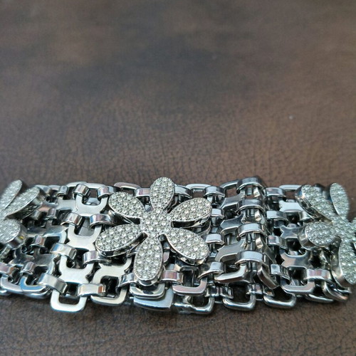 Folli Follie necklace and bracelet set silver like new