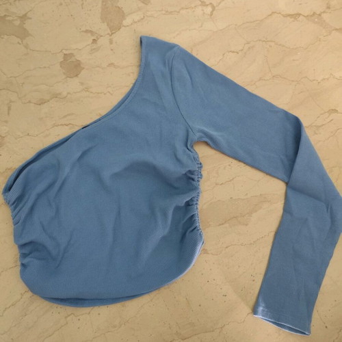 Zara blue crop top like new, size L