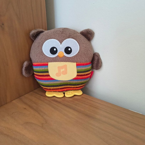 Fisher Price soft owl toy with music and teething feet