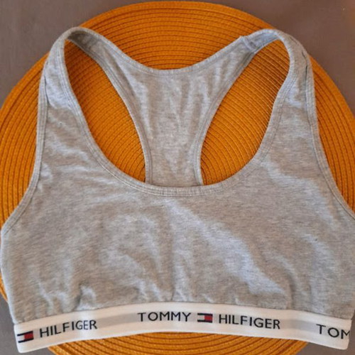 Tommy Hilfiger cotton bra like new, size M, gray