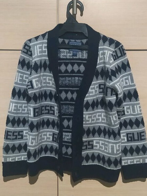 Ζακέτα Guess για αγόρι 5-6 ετών σαν καινούργιο