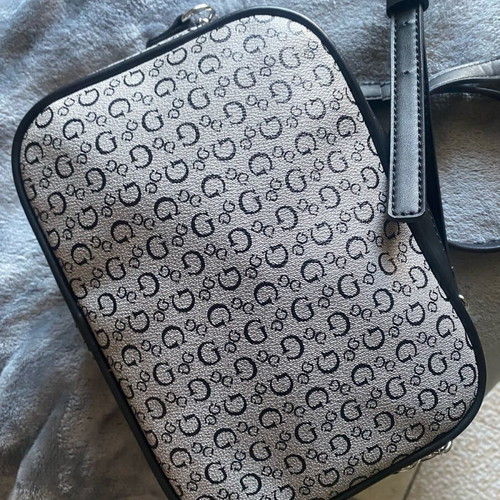 Guess shoulder bag new, black and gray