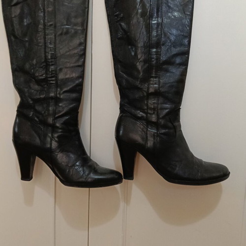 Boots size 38.5 used, natural leather black