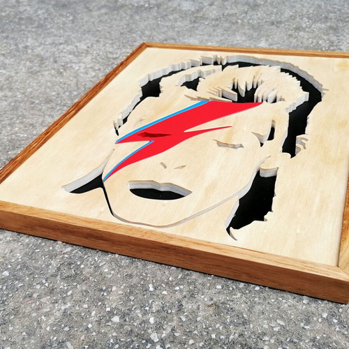 Handmade wooden David Bowie Ziggy Stardust wall decor, 28x23 cm
