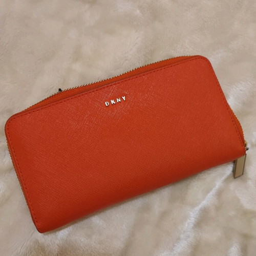 DKNY leather wallet like new, red orange