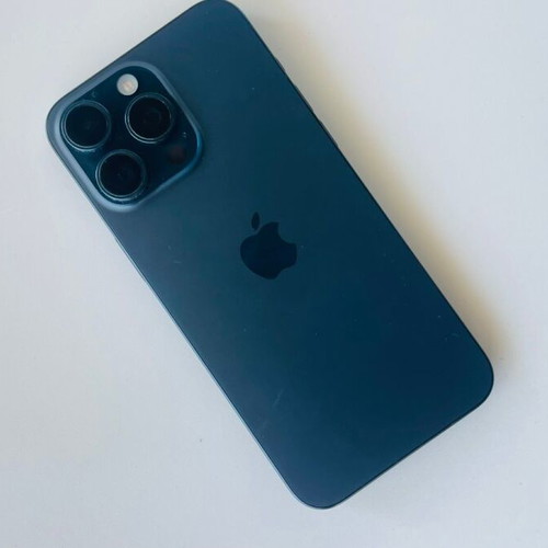 iPhone 15 ProMax 256GB Blue Titanium like new with 3 cases gift