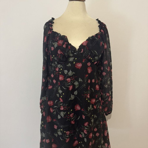 Missguided dress with beautiful neckline and shoulders, new