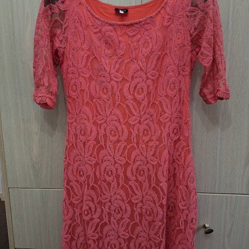 Chicard lace dress orange like new, size S