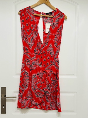 Bershka red dress with paisley new, unworn with tag