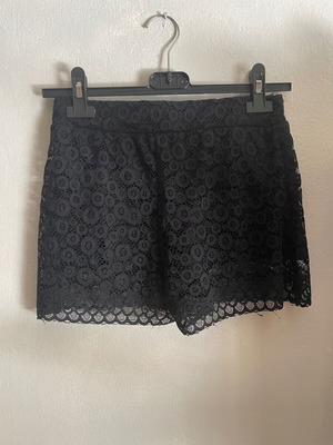 Black lace shorts like new, size S