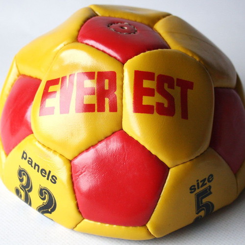 Vintage Mexico 86 Everest Football Ball new for display
