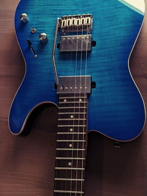 Modern Tele style guitar like new, custom features