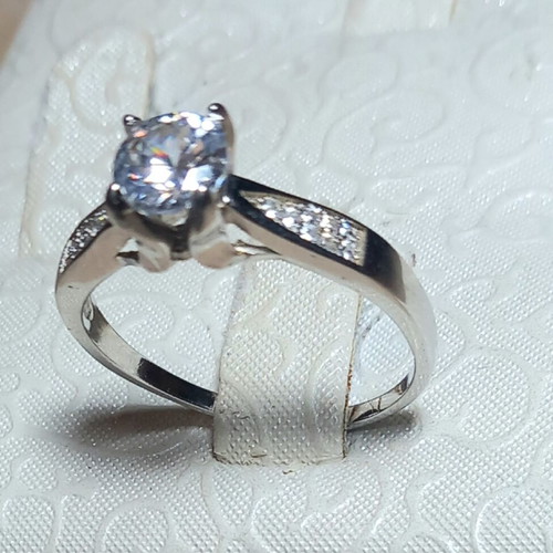 Silver 925° ring new with white zircon large size 60