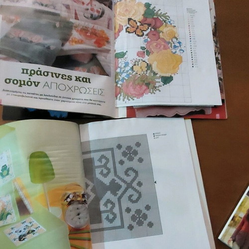 Knitting and embroidery magazines new, set of 4 issues
