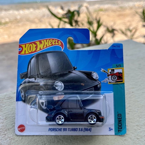 Porsche 911 Turbo Hotwheels in original packaging