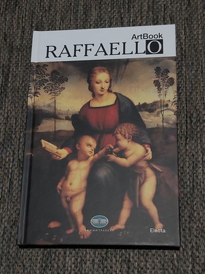 Raffaello Art Book unused in excellent condition