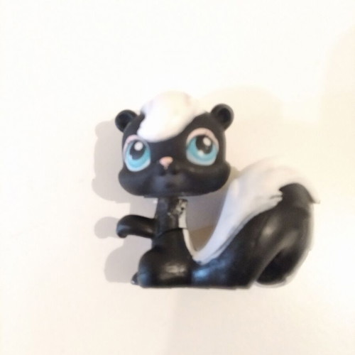 LPS Rare Collectible Skunk Figure #306 used