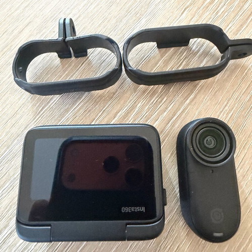 Insta360 GO3s like new with second battery and warranty