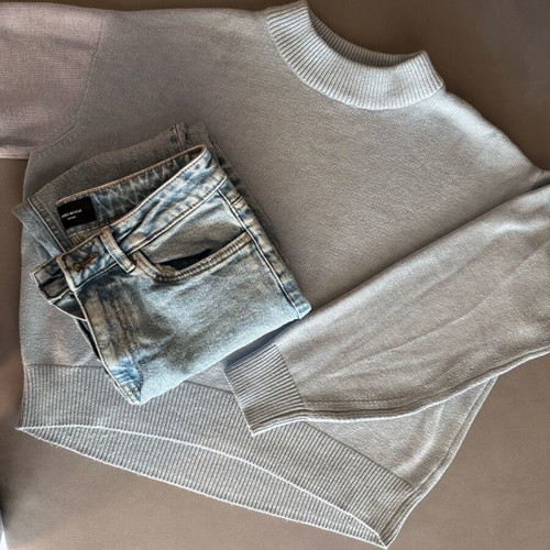 Vero Moda sweater size S like new, blue