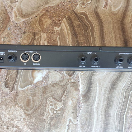 Alesis Midiverb 4 effects unit