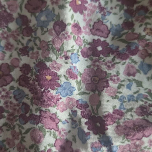 Floral blouse like new, one size, colorful