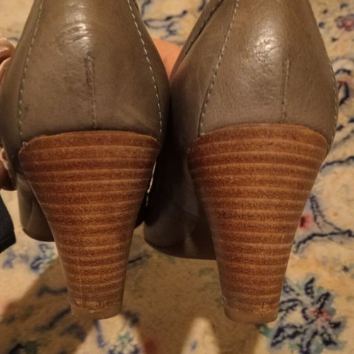 Ecco soft leather pumps like new, size 39/40, gray