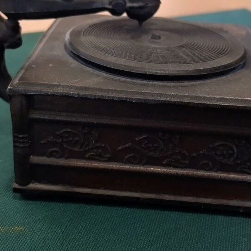 Metal Miniature Gramophone like new