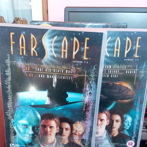 Farscape DVD like new, adventure fantasy series