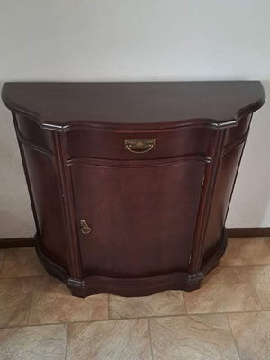 Small wooden buffet like new