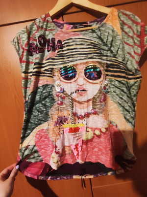Desigual blouse with sequins like new, colorful, size L