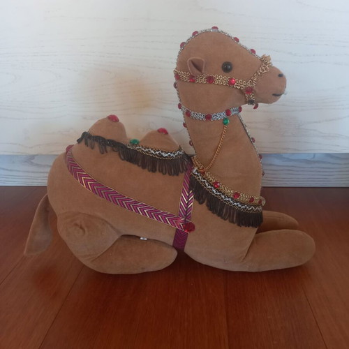Christmas camel used, 37 cm height 41 cm length
