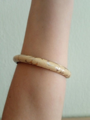 Ethnic boho bracelet new, beige and gold