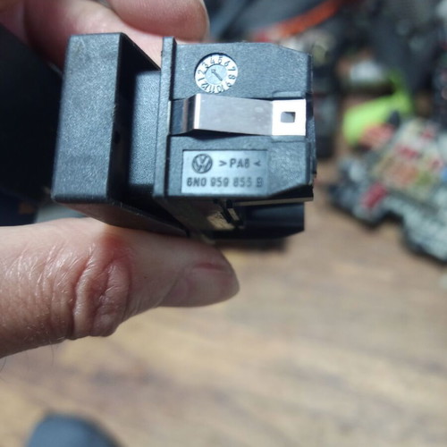 Button for electric windows VW Polo Classic used, 6N0959855B