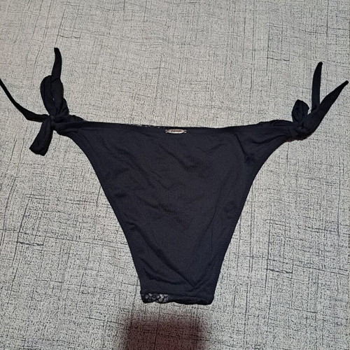 Luna bikini bottom like new, black and silver, size M