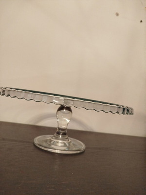 Cake stand 31 cm diameter, like new