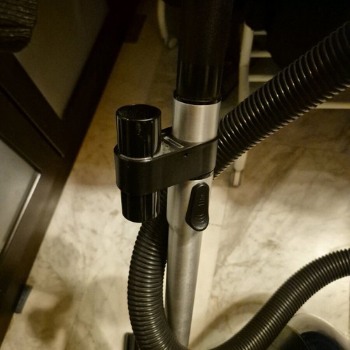 Philips PowerLife 1800W FC8450 vacuum cleaner used