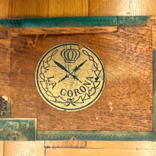Vintage lithograph cigar label “La Corona” used