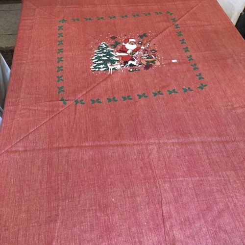 Round Christmas tablecloth 1.80m new