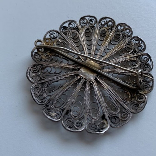 Silver filigree brooch used, 5 cm diameter