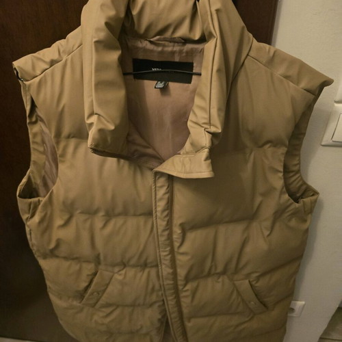 Vero Moda camel sleeveless jacket like new, size XL